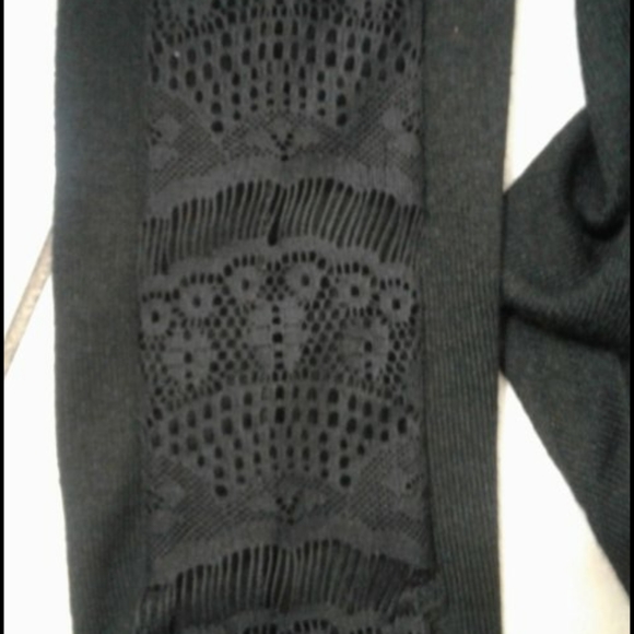 Shirt with lace detailing-Ardene - Picture 5 of 7